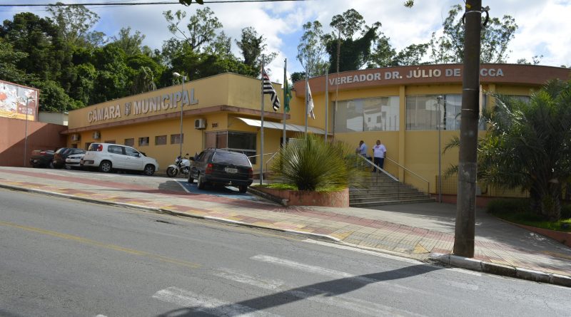 Vereadores se reúnem com representantes da SABESP para buscarem informações  sobre quais foram as providências adotadas quanto as alegações de  contaminação da água – Câmara Municipal de São Roque